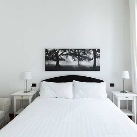 Brera - Fiori Chiari Charme Apartment Milan Room photo