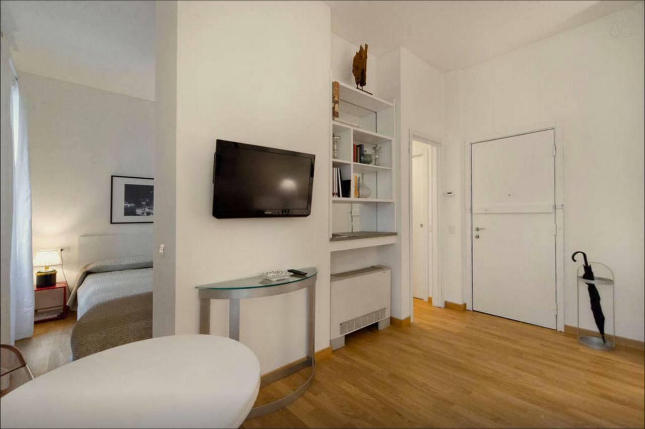 Brera - Fiori Chiari Charme Apartment Milan Exterior photo