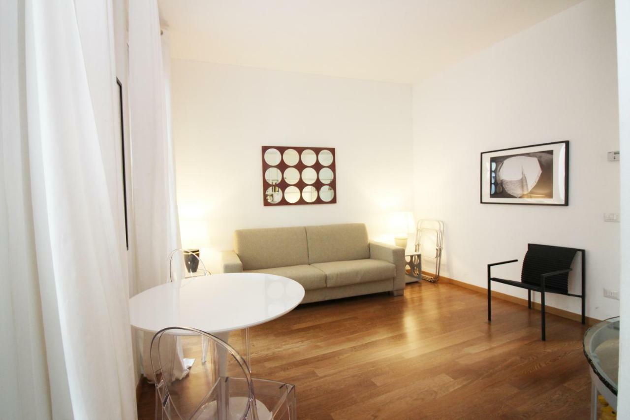 Brera - Fiori Chiari Charme Apartment Milan Exterior photo